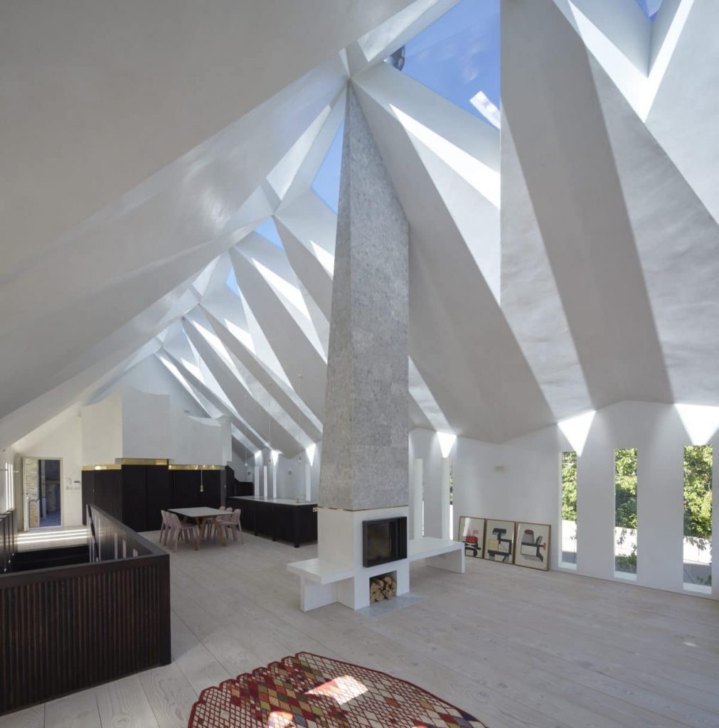 Lath-and-plaster-ceilings-e1549369607382